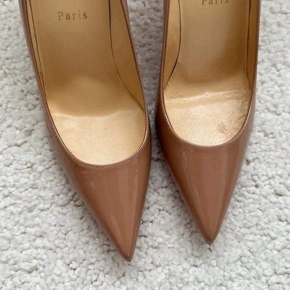 Christian Louboutin 'Kate' Pointed Toe Patent Leather Pump (39) - Picture 3 of 10